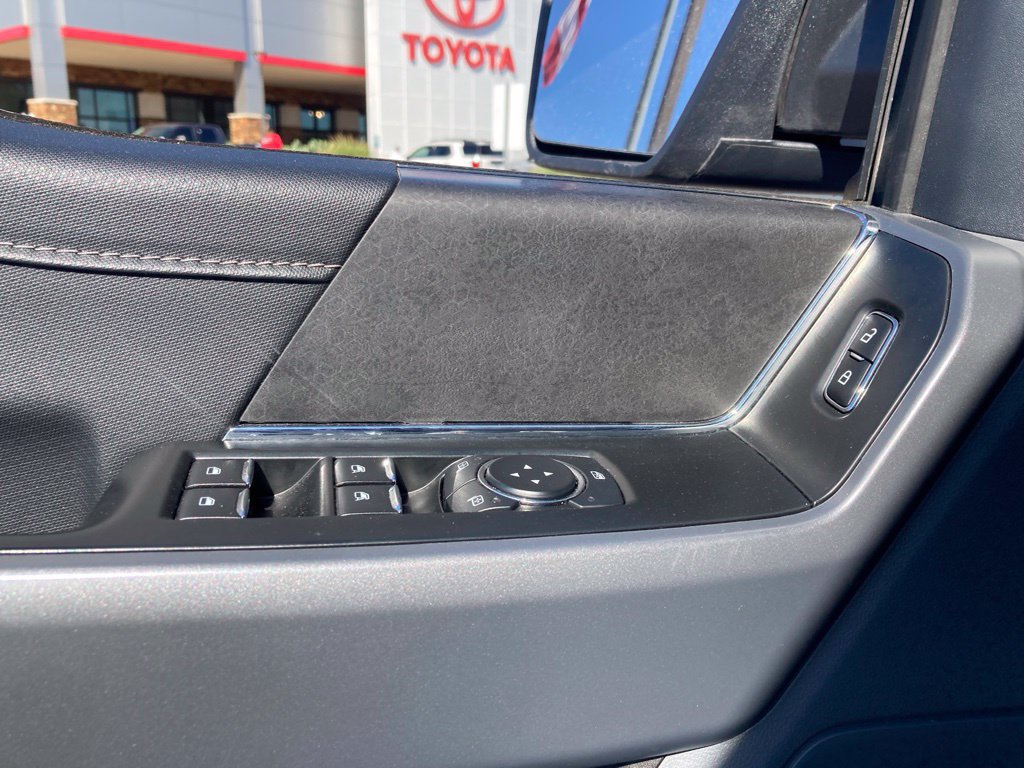 Used 2025 Ford F150 XLT w/ Equipment Group 301A Standard RWD image 13