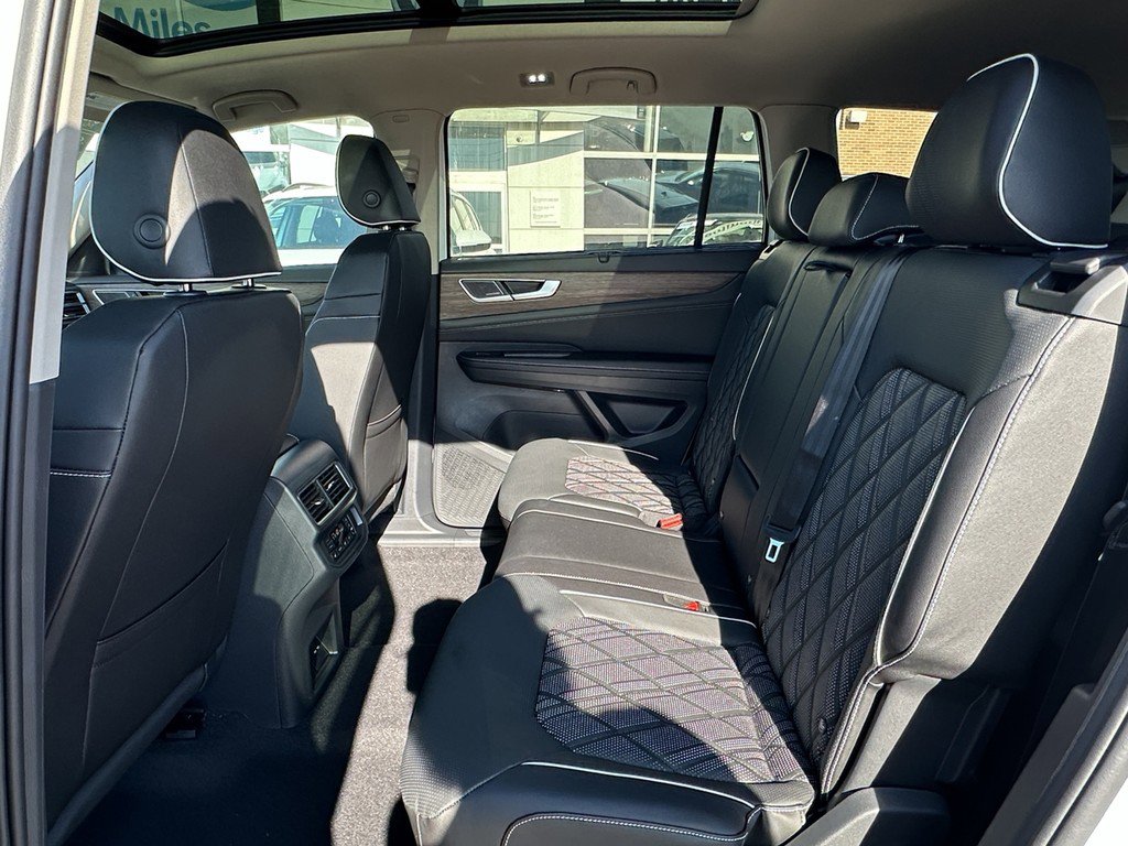 New 2026 Volkswagen Atlas SEL Premium R-Line AWD/4WD image 7