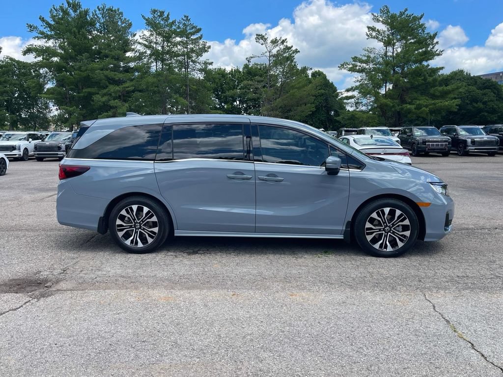 Used 2025 Honda Odyssey Elite image 8