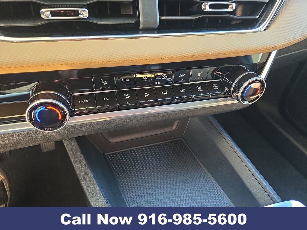 New 2026 Chevrolet Equinox ACTIV w/ Safety and Technology Package image 15