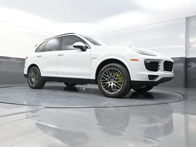 Used 2017 Porsche Cayenne S Platinum AWD/4WD image 19