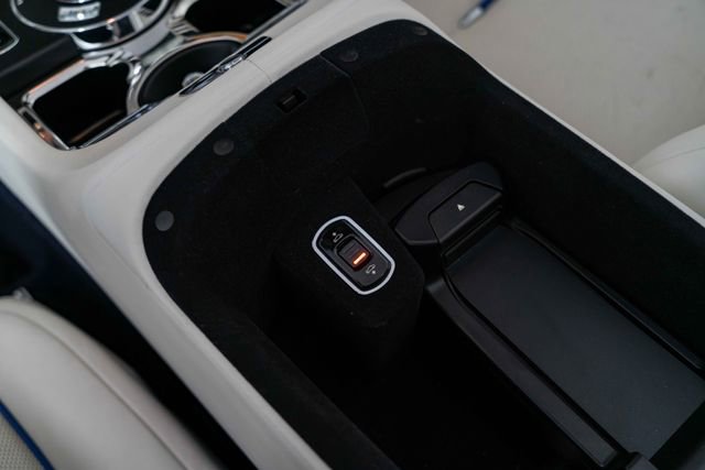 Used 2017 Rolls-Royce Dawn RWD image 25