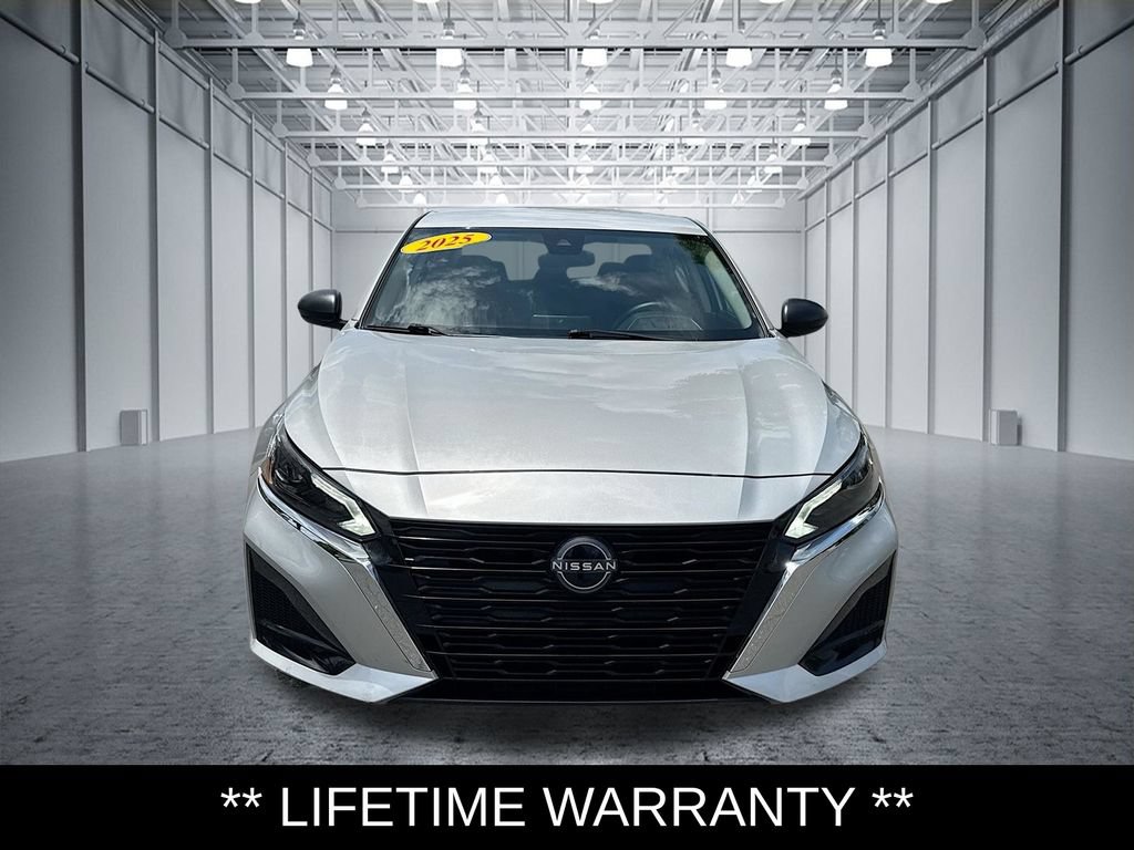 Certified 2025 Nissan Altima 2.5 SV FWD image 2