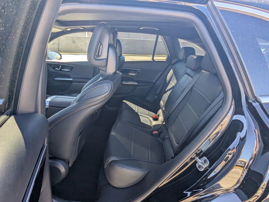 Certified 2026 Mercedes-Benz GLC 300 image 25