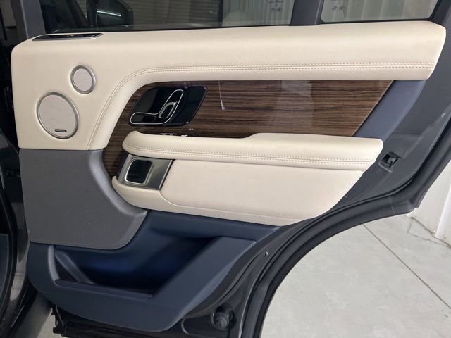 Used 2018 Land Rover Range Rover Supercharged image 19