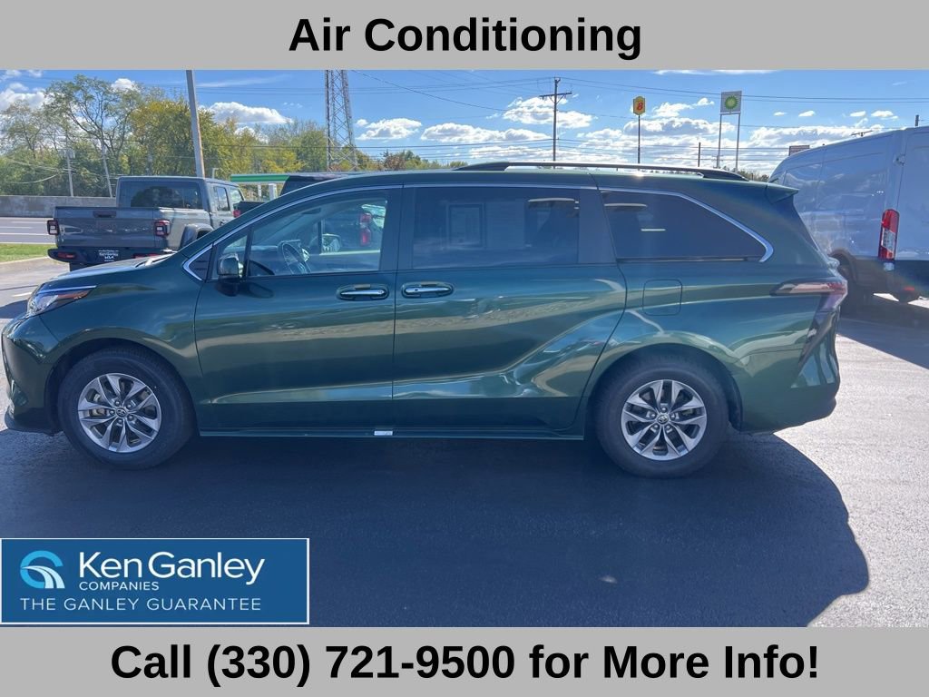 Used 2023 Toyota Sienna XLE image 15