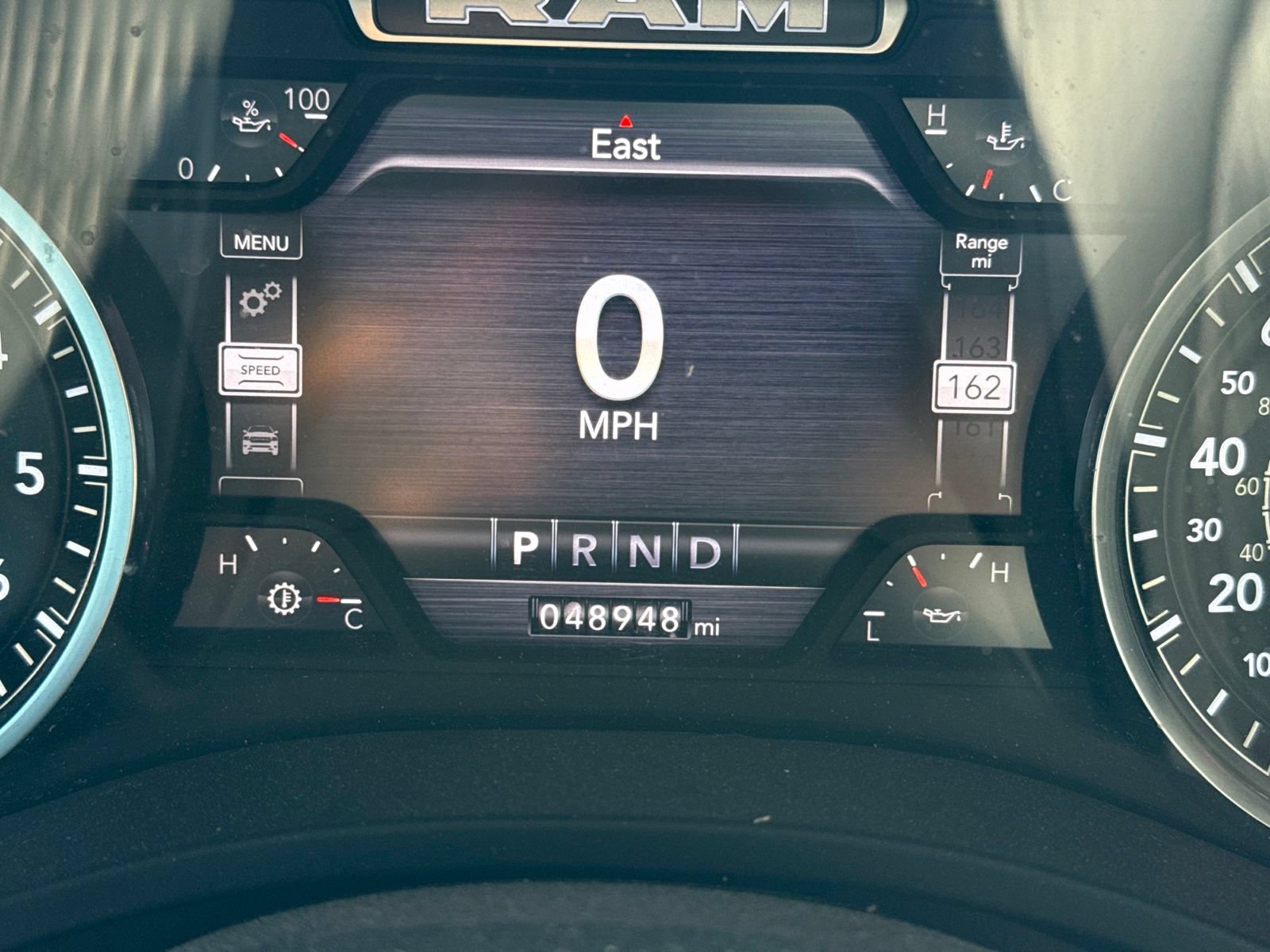 Used 2024 RAM 1500 Laramie AWD/4WD image 17