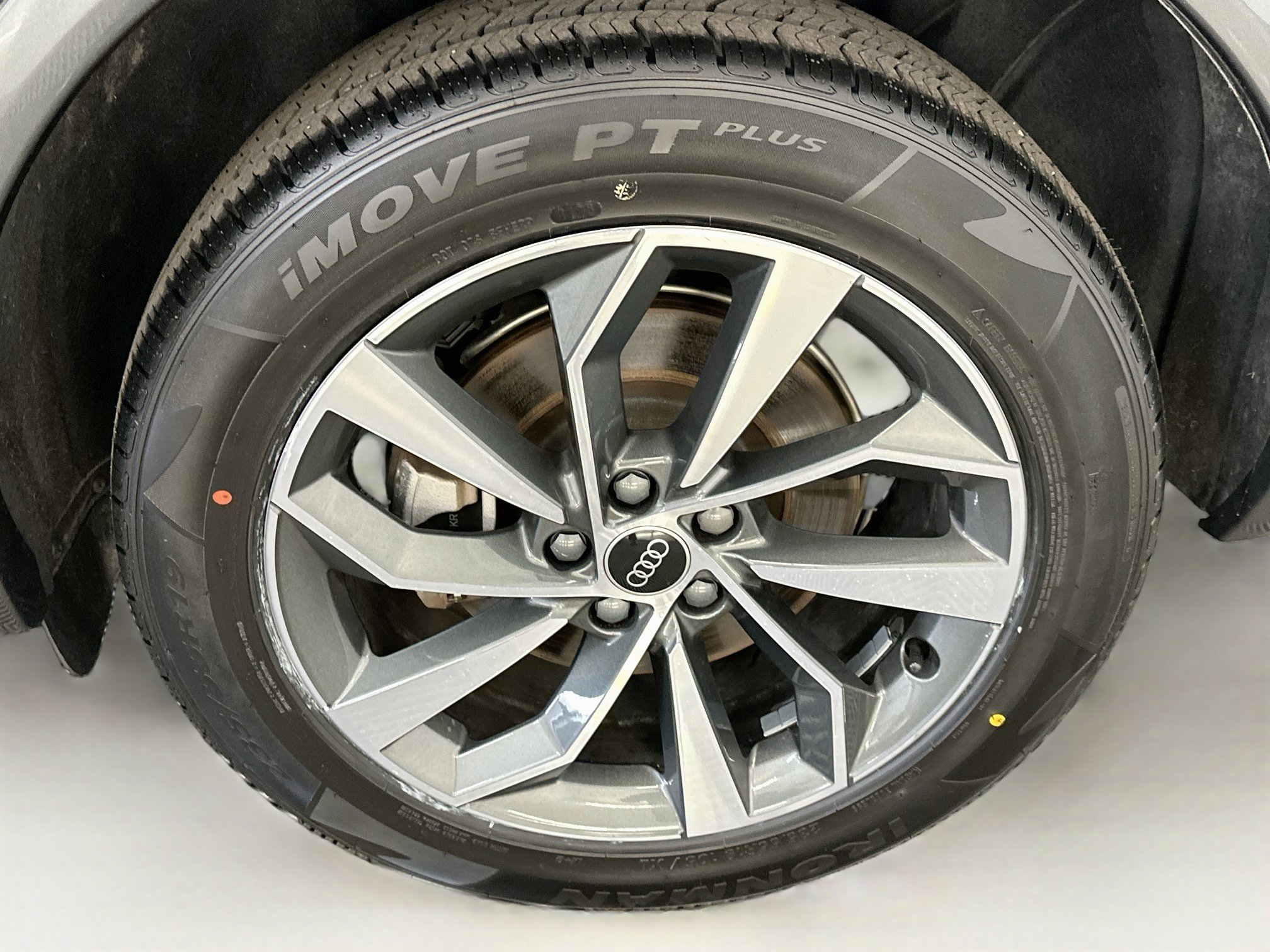 Used 2024 Audi Q5 2.0T Premium w/ Convenience Package AWD/4WD image 11
