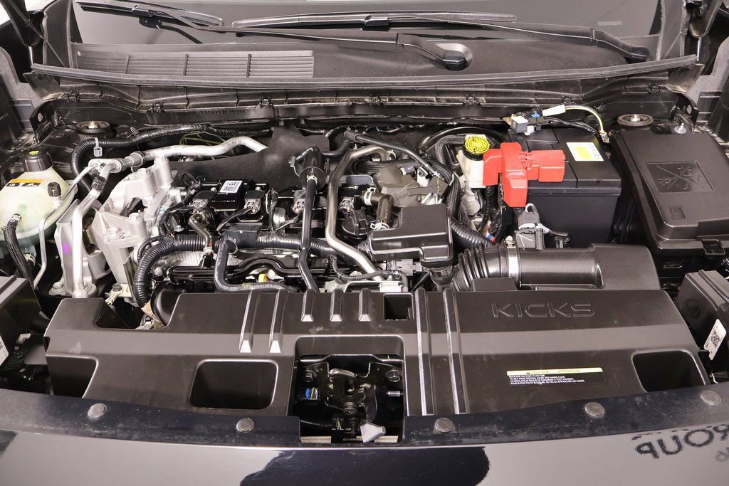 Used 2025 Nissan Kicks S image 18