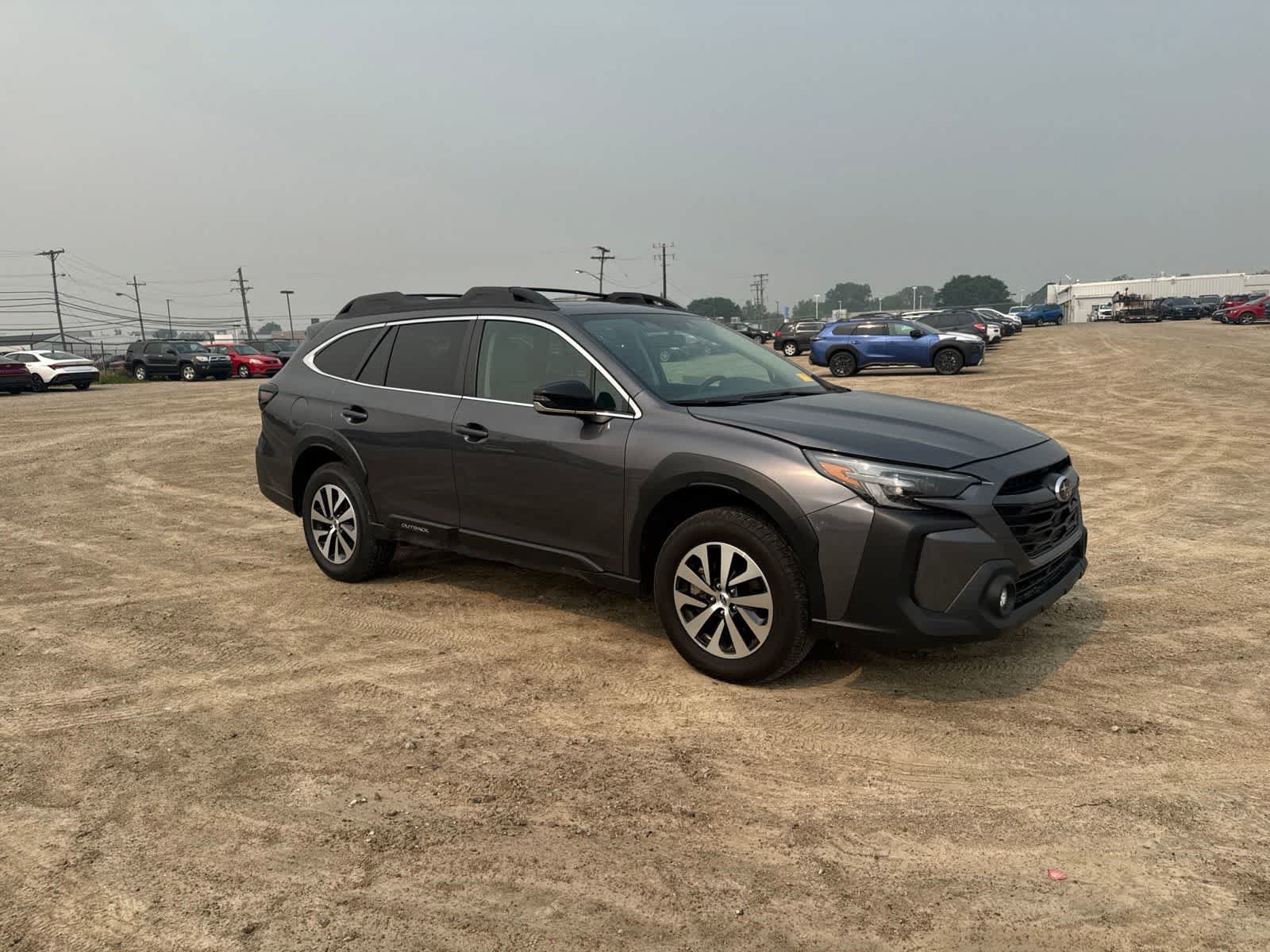 Used 2025 Subaru Outback Premium AWD/4WD image 5