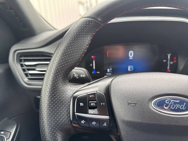 Used 2025 Ford Escape ST-Line FWD image 10