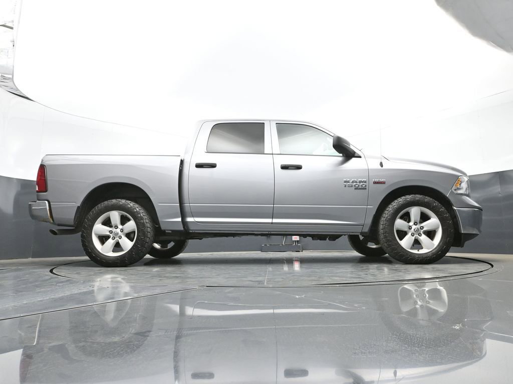 Used 2023 RAM 1500 Classic SLT image 39