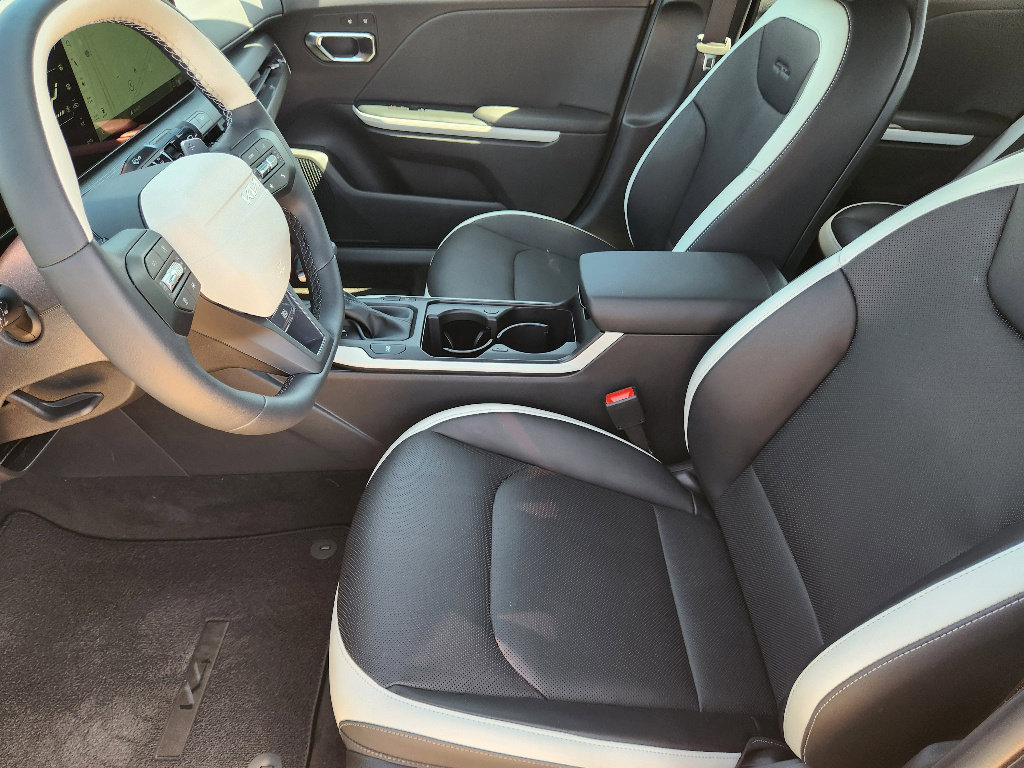 New 2026 Kia K4 GT-Line image 9