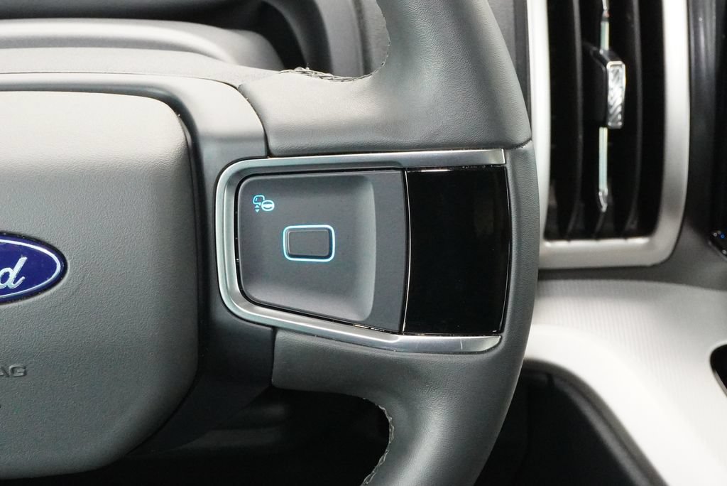 Used 2025 Ford Expedition Max Active AWD/4WD image 20