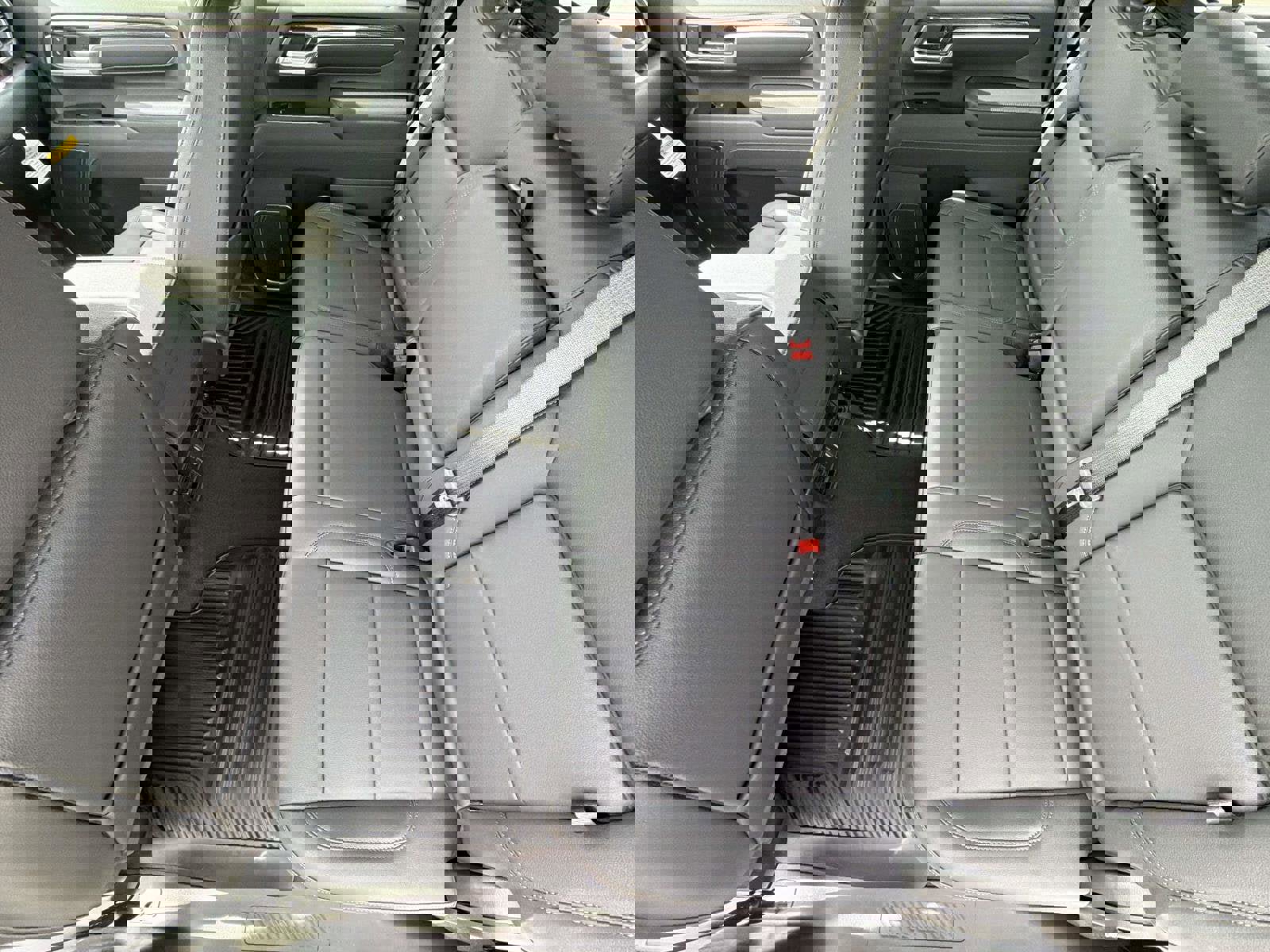 New 2026 Chevrolet Silverado 2500 LT w/ Z71 Chrome Sport Edition image 4