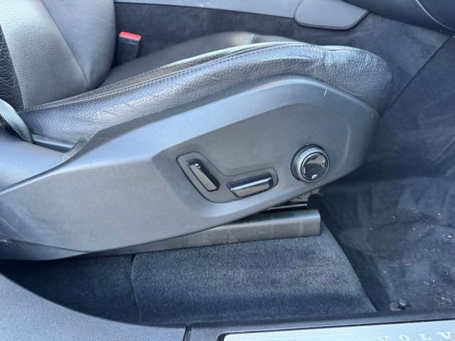 Used 2018 Volvo XC90 T6 Momentum w/ Convenience Package image 28