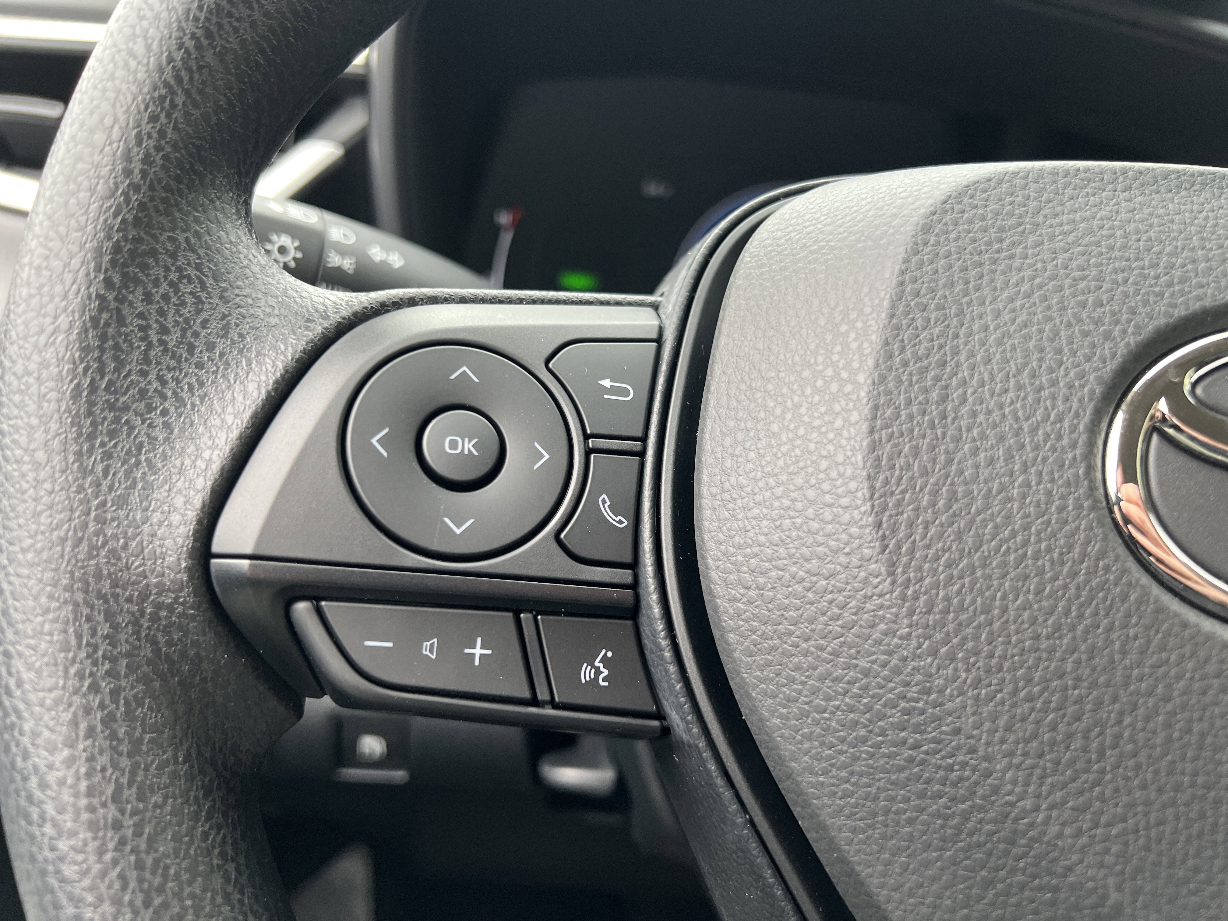 New 2026 Toyota Corolla LE image 18