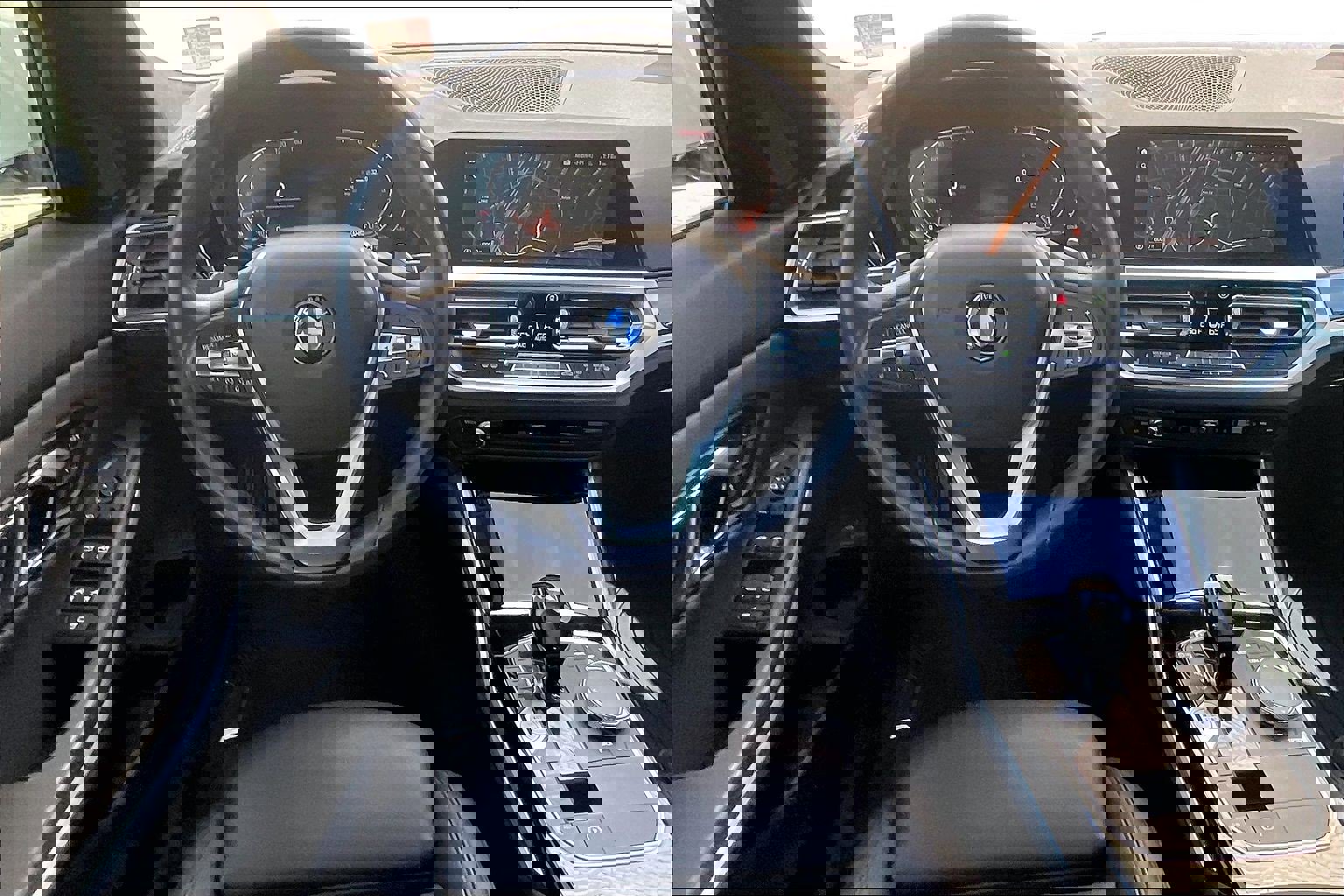 Used 2019 BMW 330i Sedan w/ Convenience Package image 4