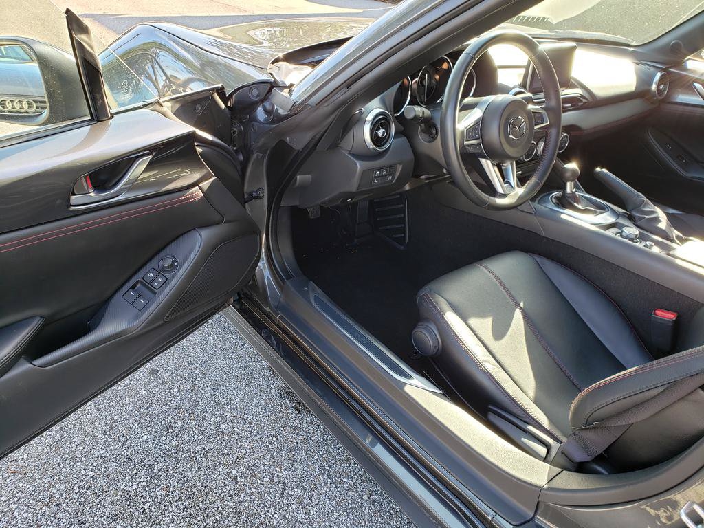 Used 2017 MAZDA MX-5 Miata RF Grand Touring RWD image 8