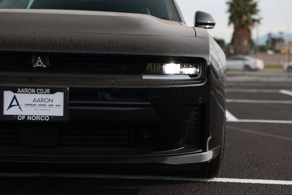 New 2026 Dodge Charger Scat Pack w/ Blacktop Package AWD/4WD image 5