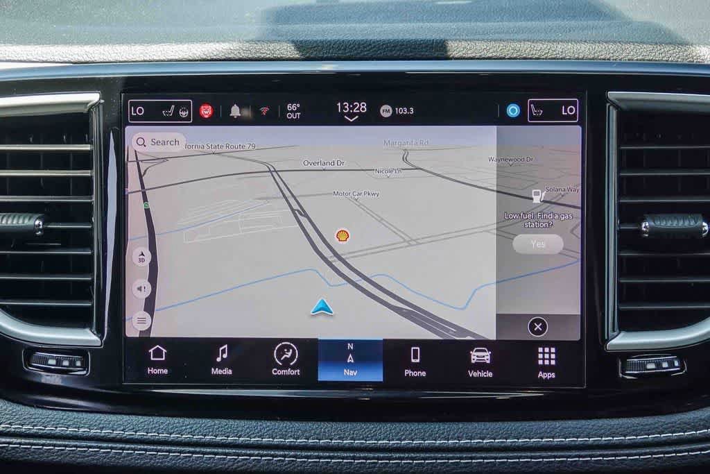 Used 2022 Chrysler Pacifica Touring-L w/ Uconnect Theater Family Group FWD image 13