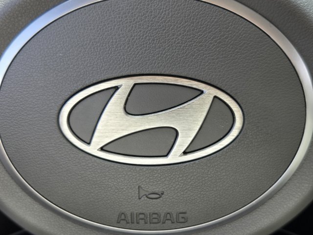 Used 2024 Hyundai Elantra SEL w/ Convenience Package FWD image 29