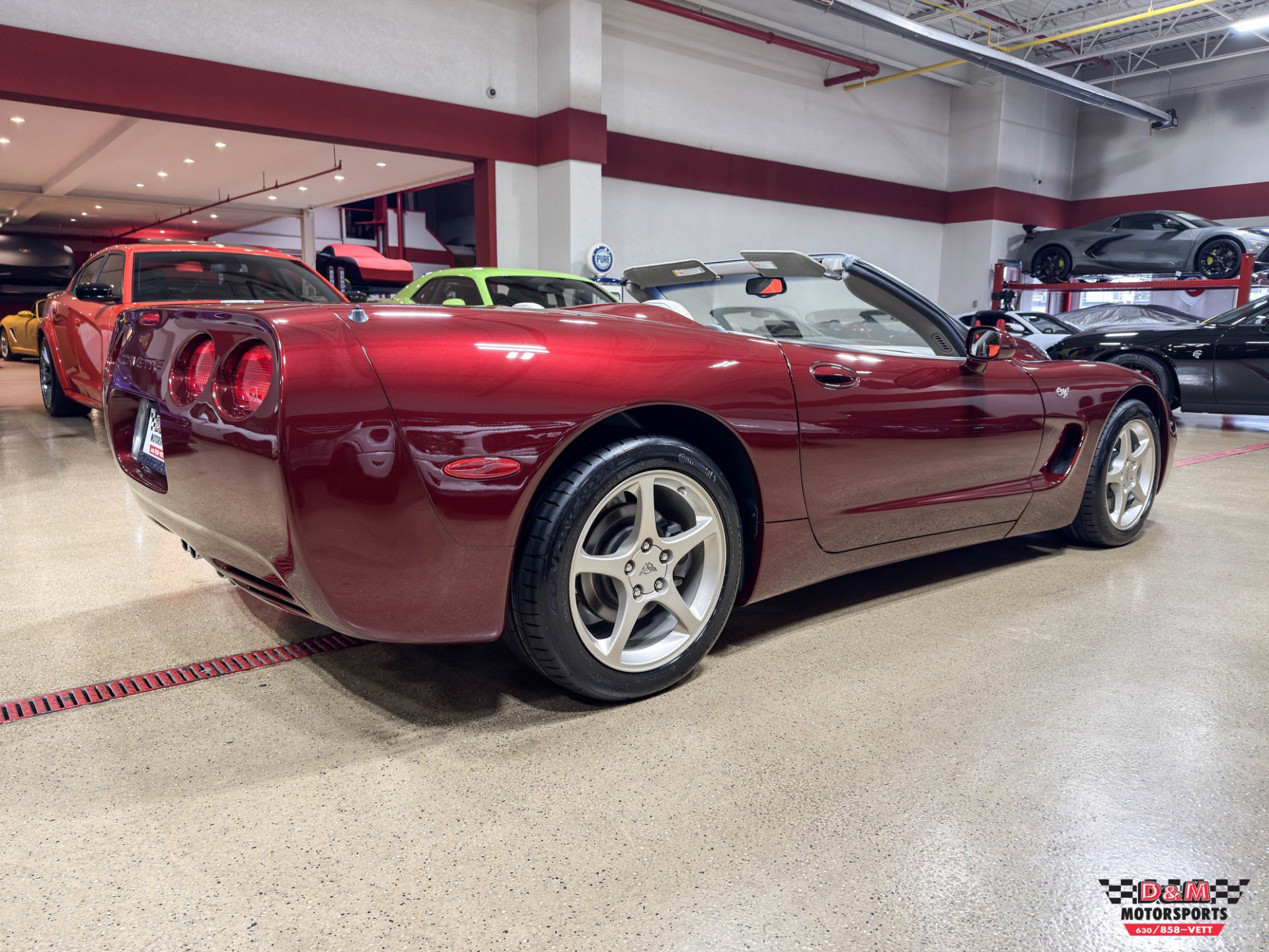 Used 2003 Chevrolet Corvette 50TH Anniversary Convertible w/ Preferred Equipment Group1 image 5