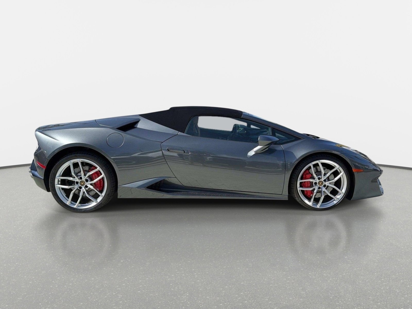 Used 2018 Lamborghini Huracan LP 580-2 RWD image 2