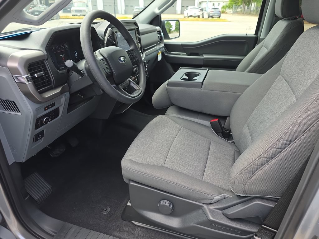 Used 2025 Ford F150 XLT AWD/4WD image 10