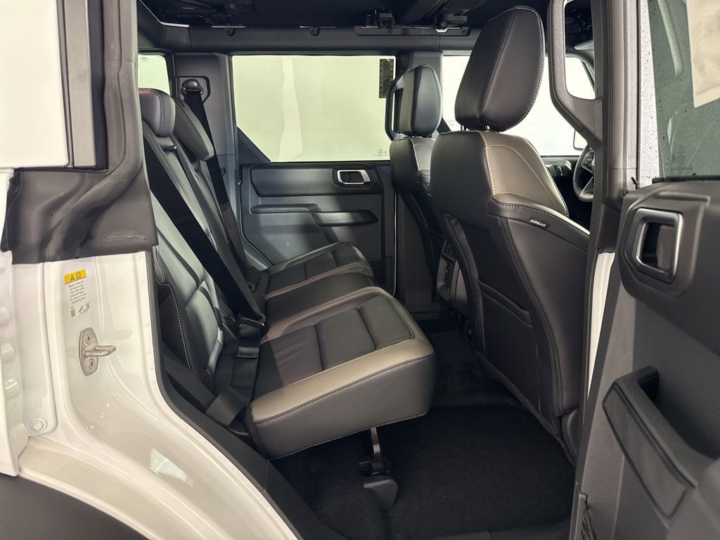 New 2025 Ford Bronco Outer Banks w/ Sasquatch Package image 16