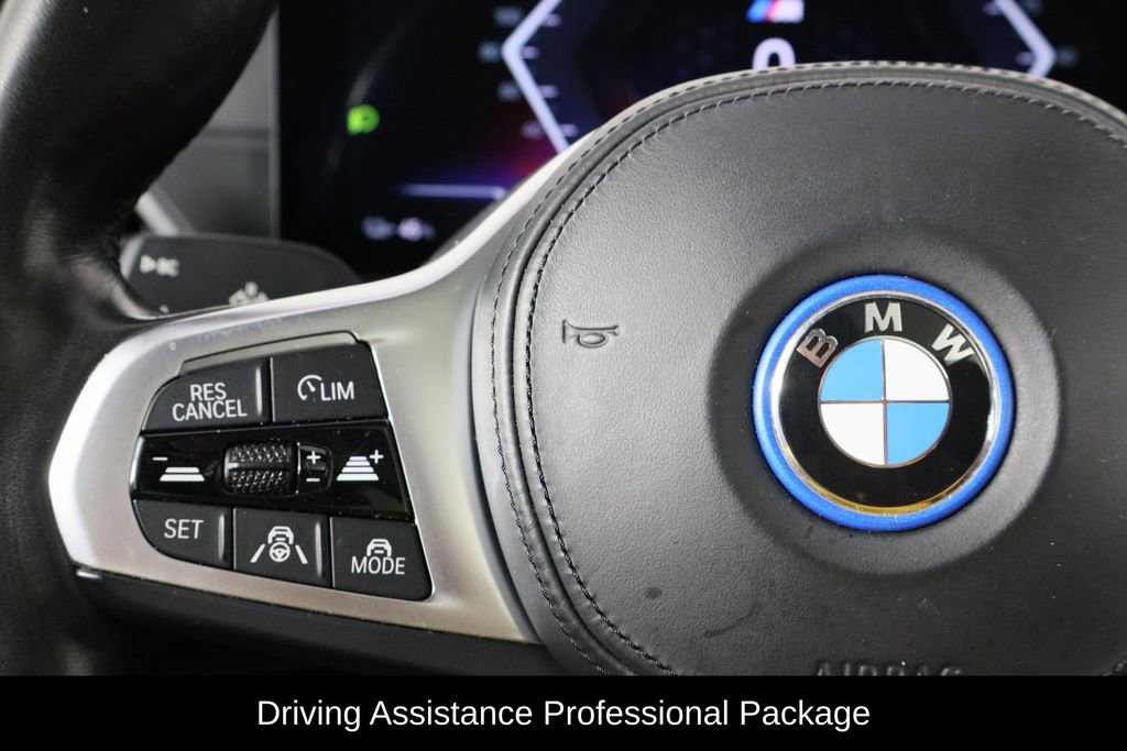 Used 2023 BMW i4 eDrive40 w/ M Sport Package image 8