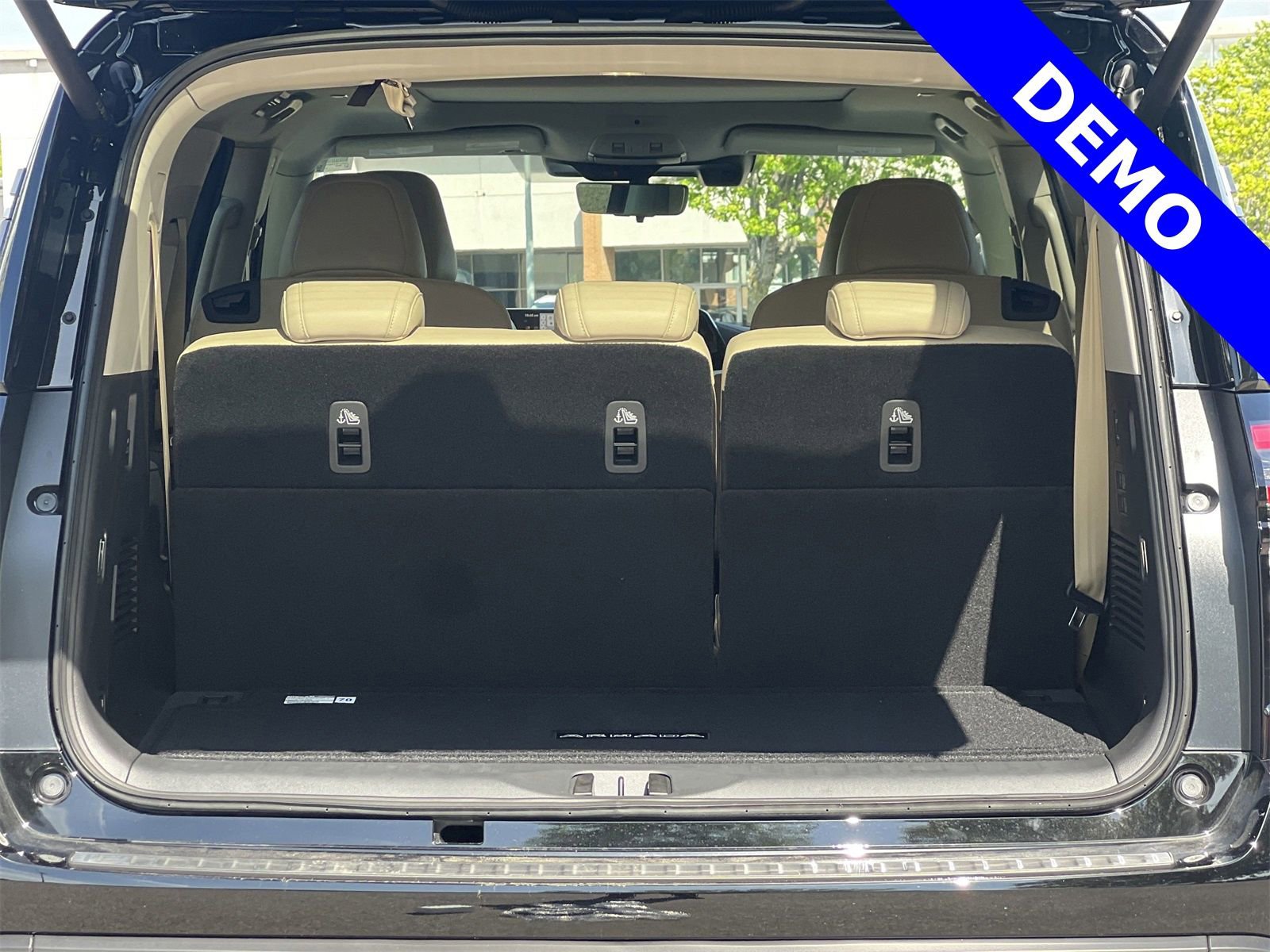 New 2025 Nissan Armada Platinum Reserve image 29