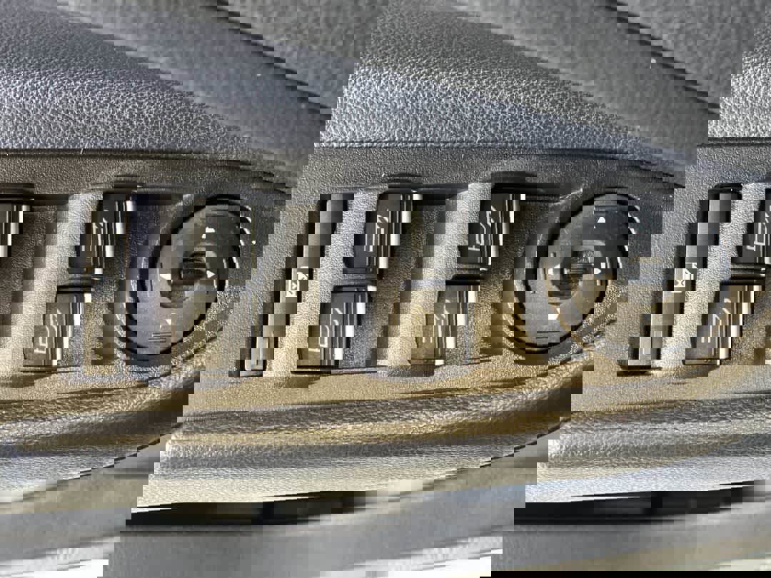 Used 2019 Ford Escape SE image 16