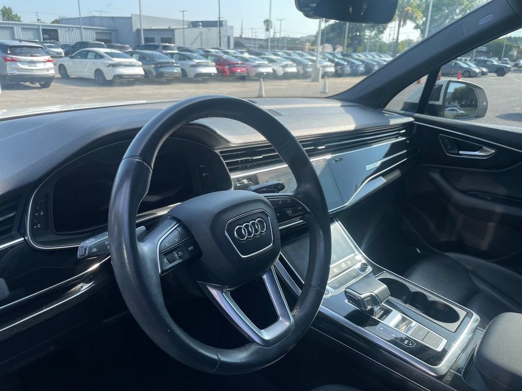 Used 2021 Audi Q7 2.0T Premium Plus w/ Premium Plus Package AWD/4WD image 14