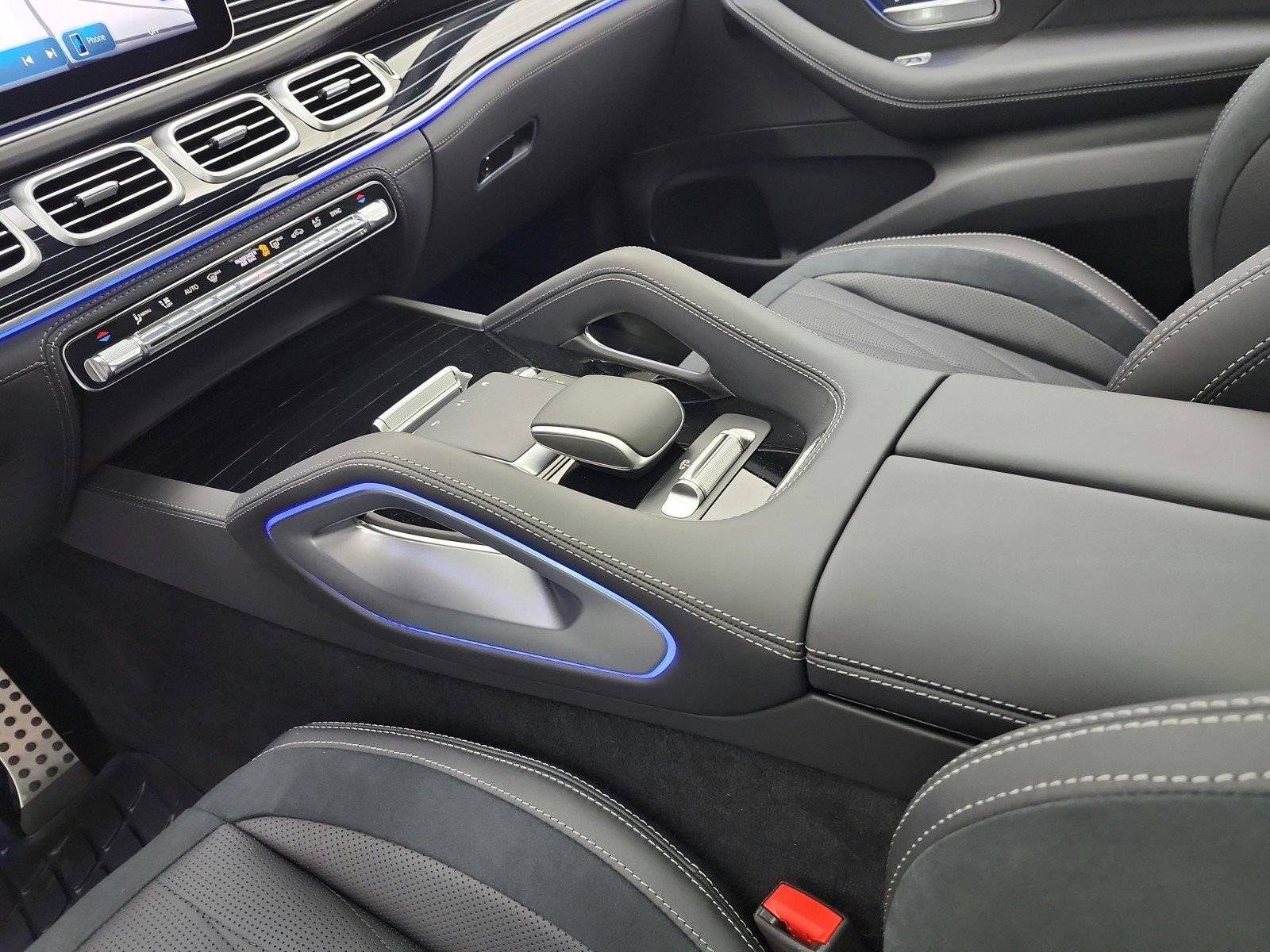 New 2026 Mercedes-Benz GLS 63 AMG 4MATIC image 10