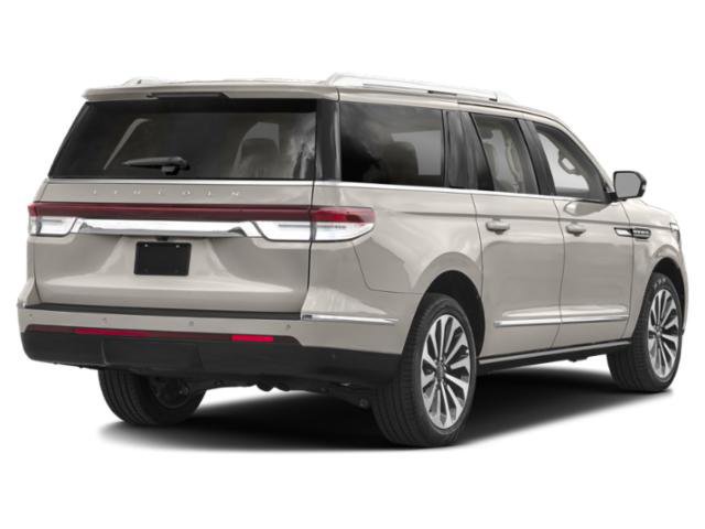 Certified 2022 Lincoln Navigator L 2WD image 2