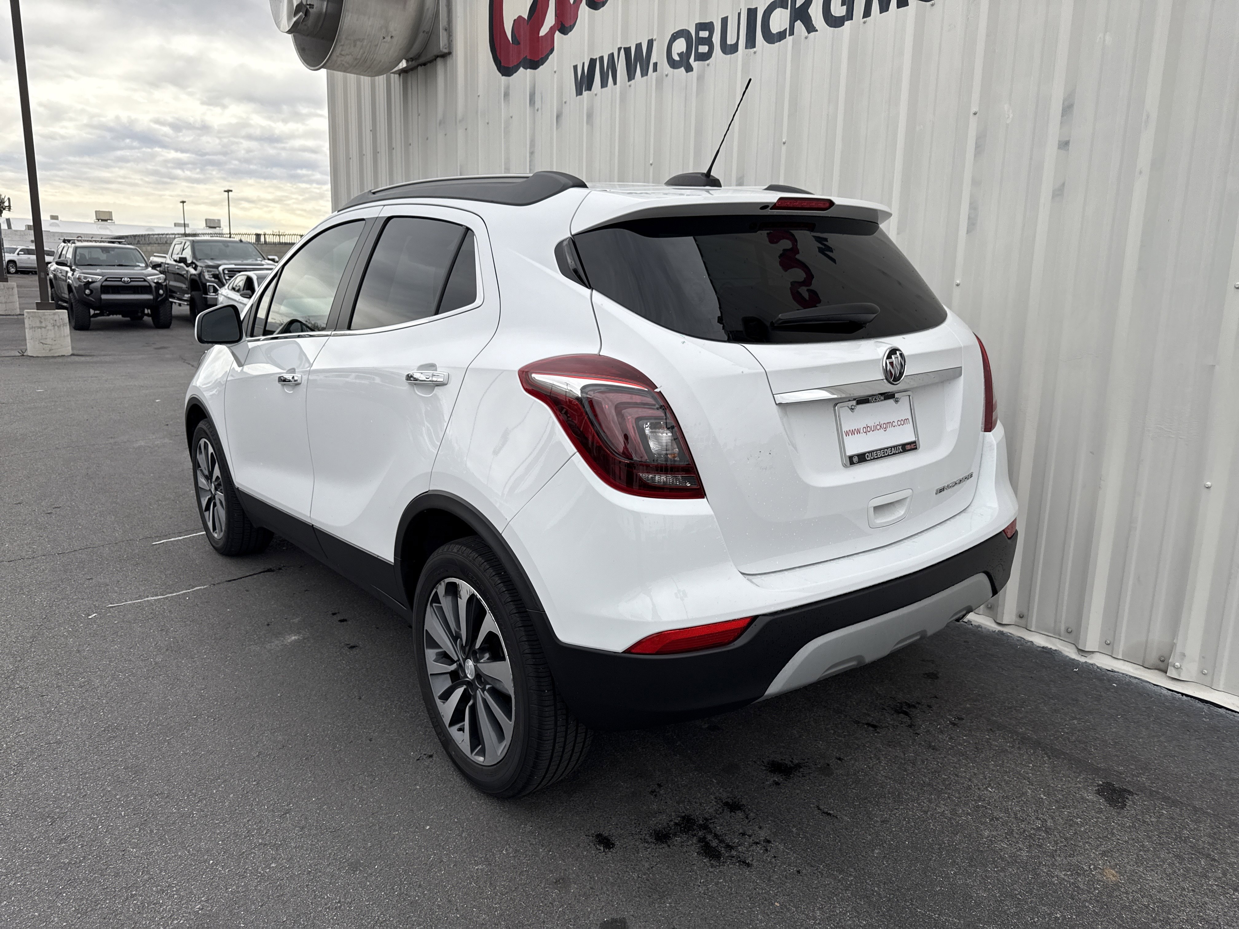 Used 2021 Buick Encore Preferred image 8