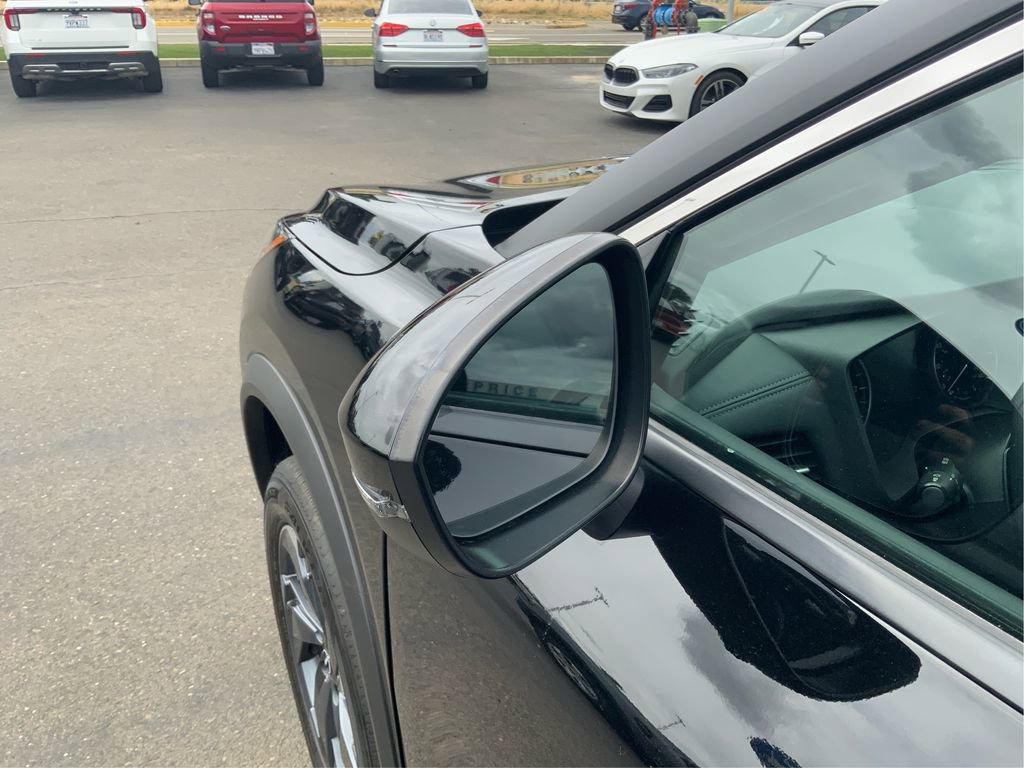 Used 2026 Nissan Rogue SV FWD image 24