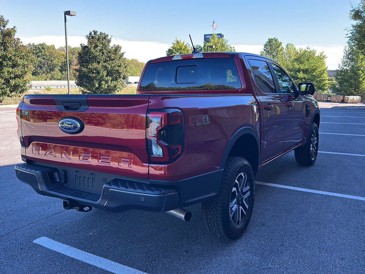 Used 2026 Ford Ranger Lariat w/ FX4 Off-Road Package AWD/4WD image 5