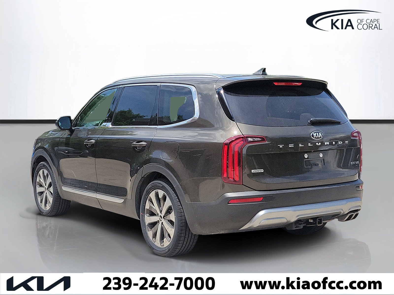 Used 2021 Kia Telluride EX w/ EX Premium Package AWD/4WD image 4