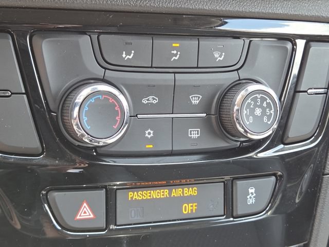Used 2022 Buick Encore Preferred w/ Safety Package AWD/4WD image 30