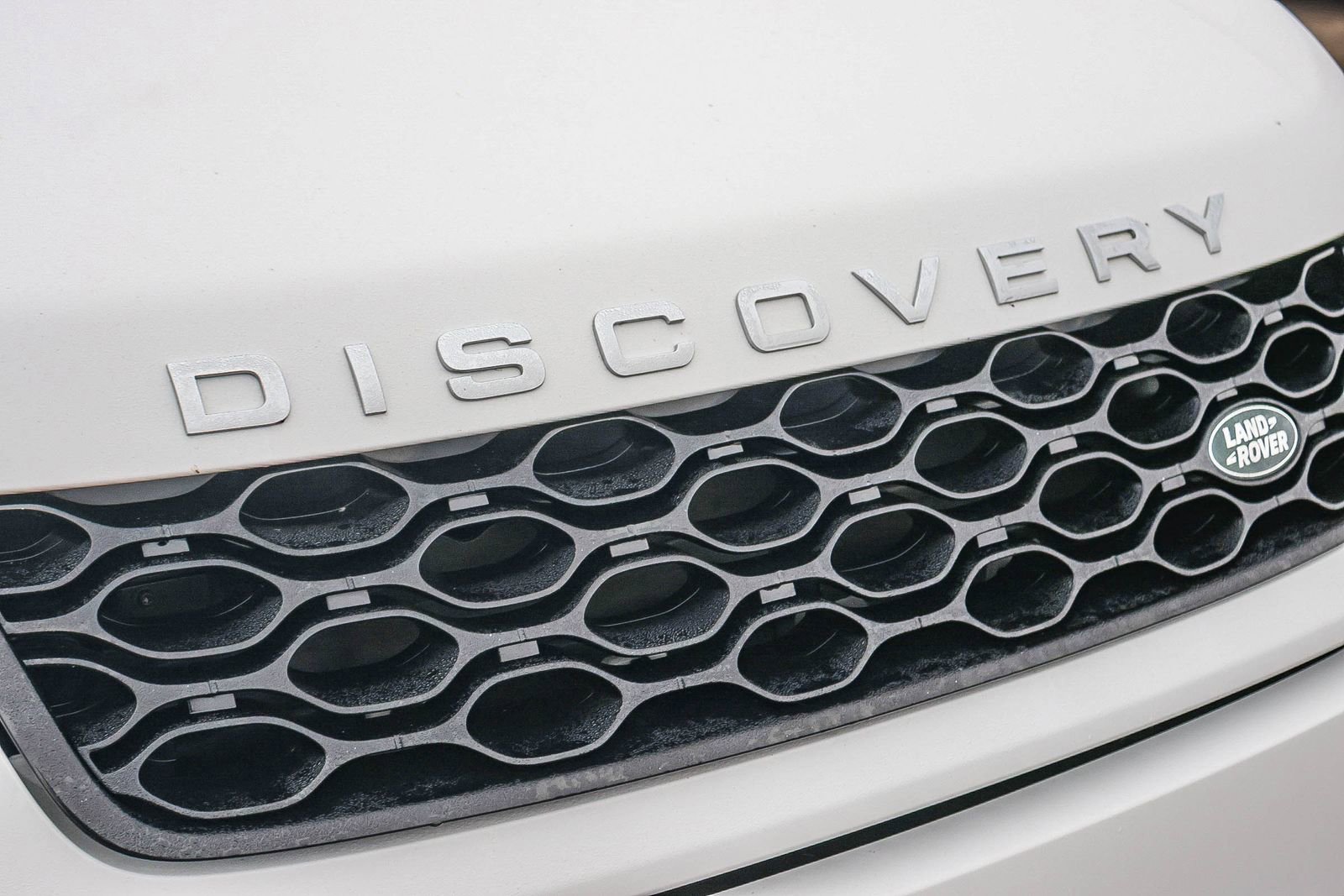 Used 2025 Land Rover Discovery Sport S image 16