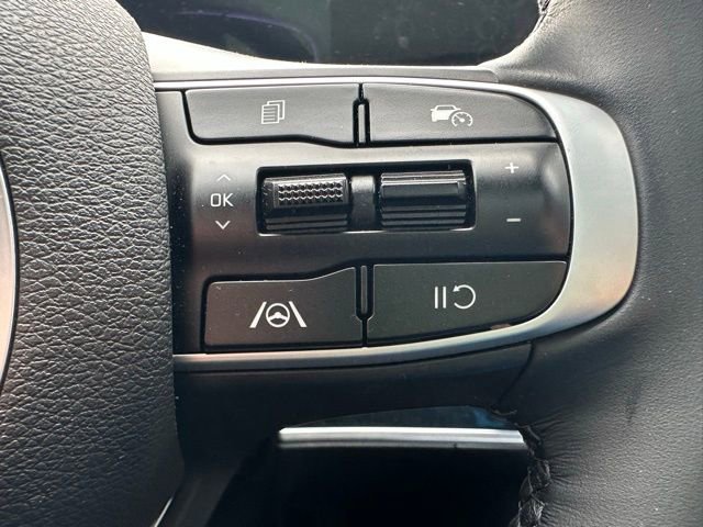 Used 2025 Kia Sportage X-Line w/ Premium Package image 16