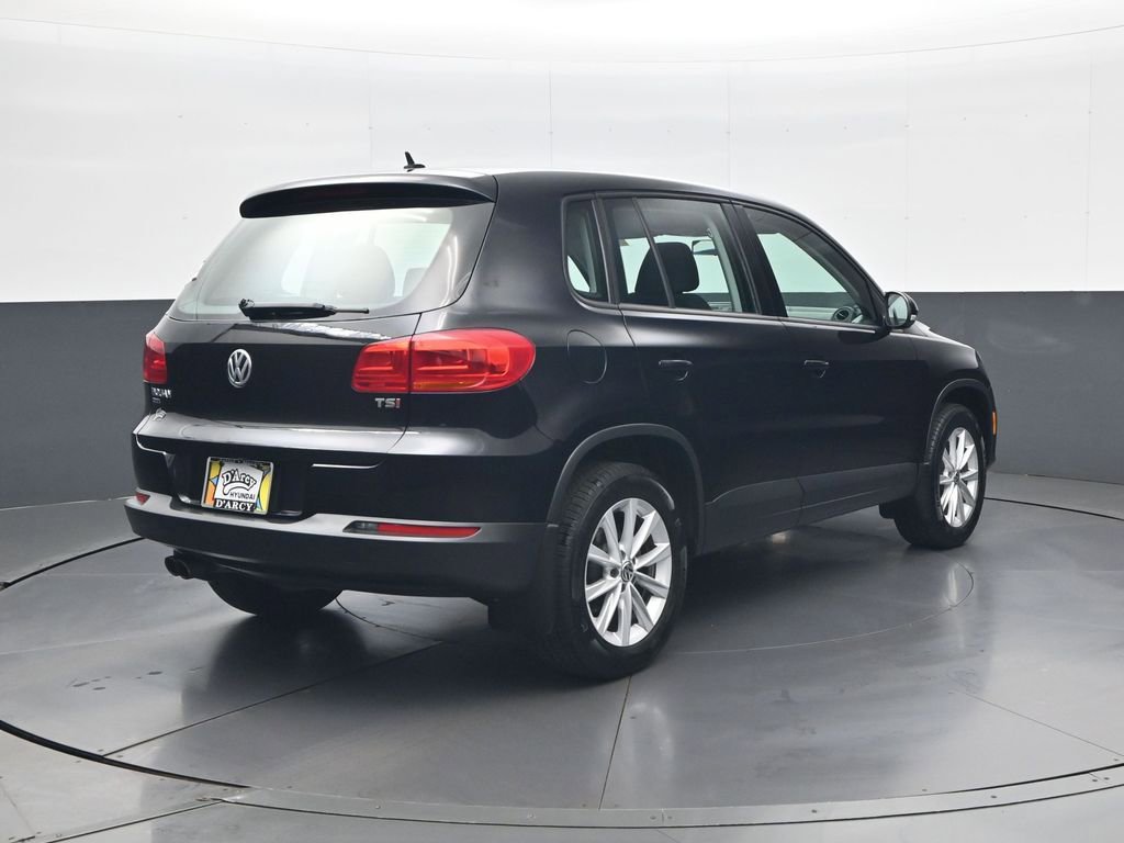 Used 2017 Volkswagen Tiguan Limited w/ Alloy Wheels Package image 5