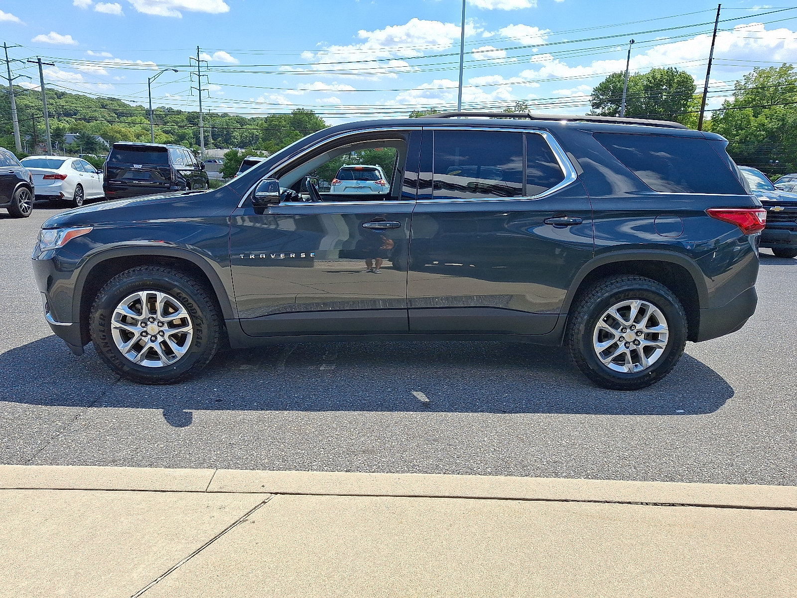 Certified 2019 Chevrolet Traverse LT AWD/4WD image 4