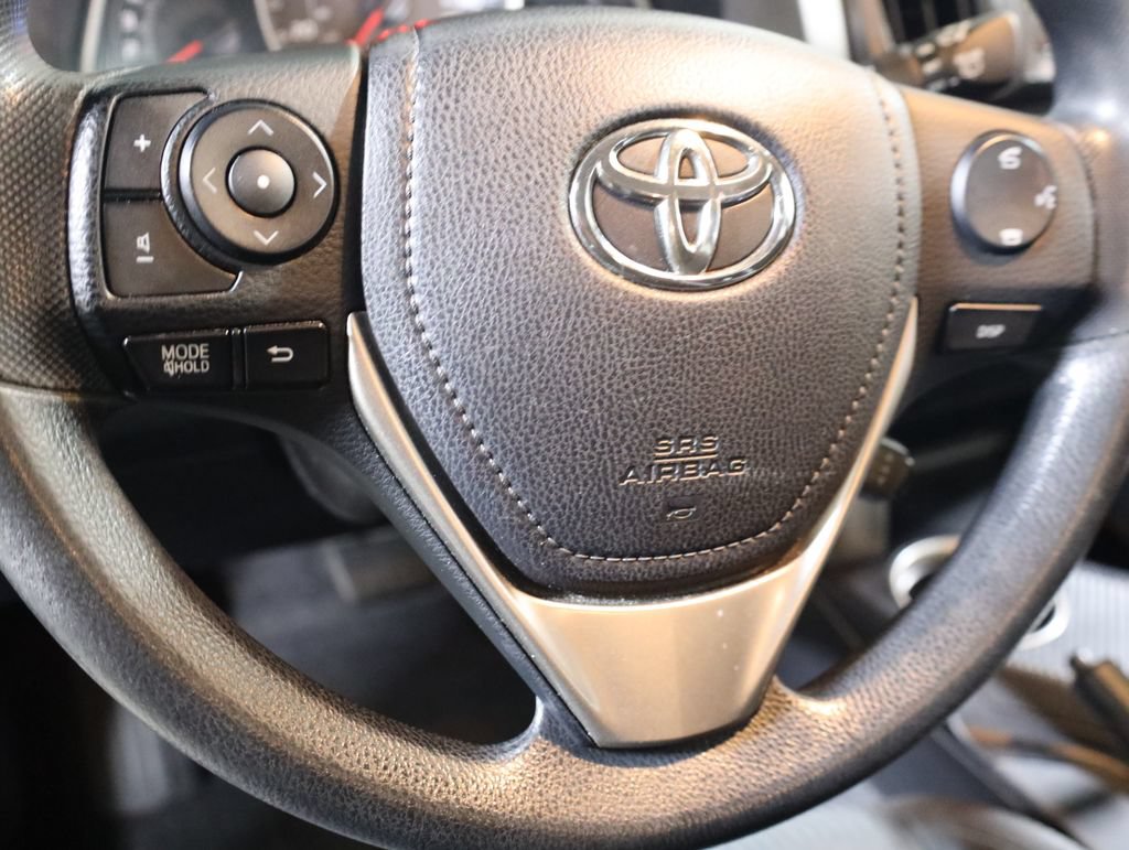 Used 2014 Toyota RAV4 XLE AWD/4WD image 34