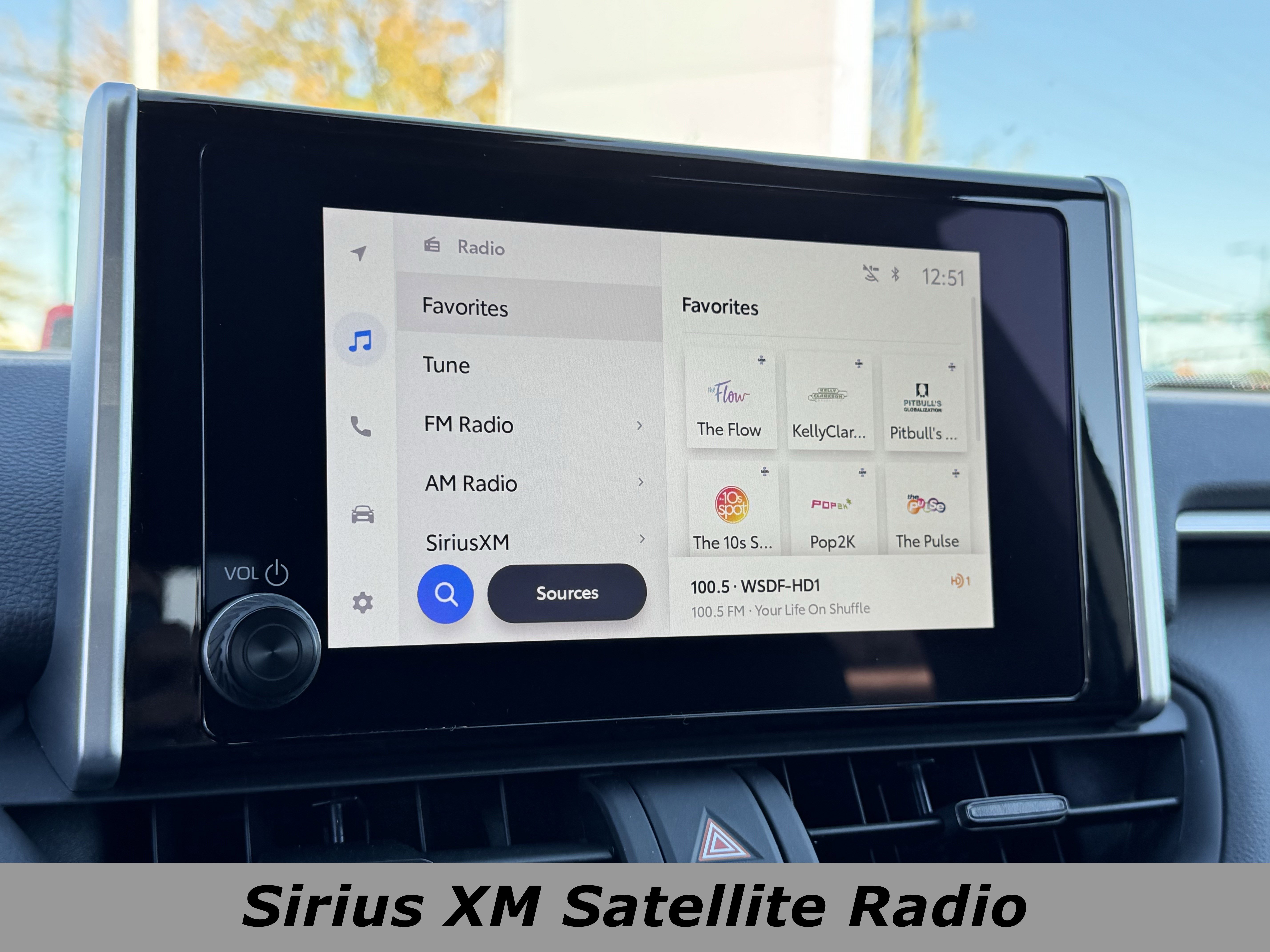 Used 2025 Toyota RAV4 SE image 8