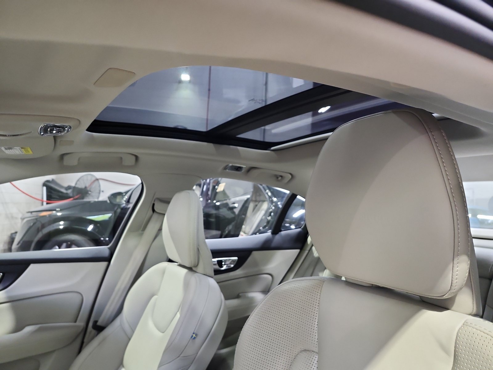 Used 2019 Volvo S60 T8 Inscription AWD/4WD image 17