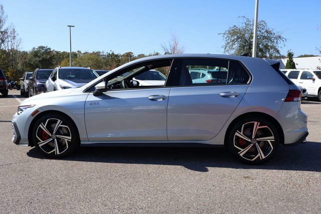New 2026 Volkswagen GTI SE image 4