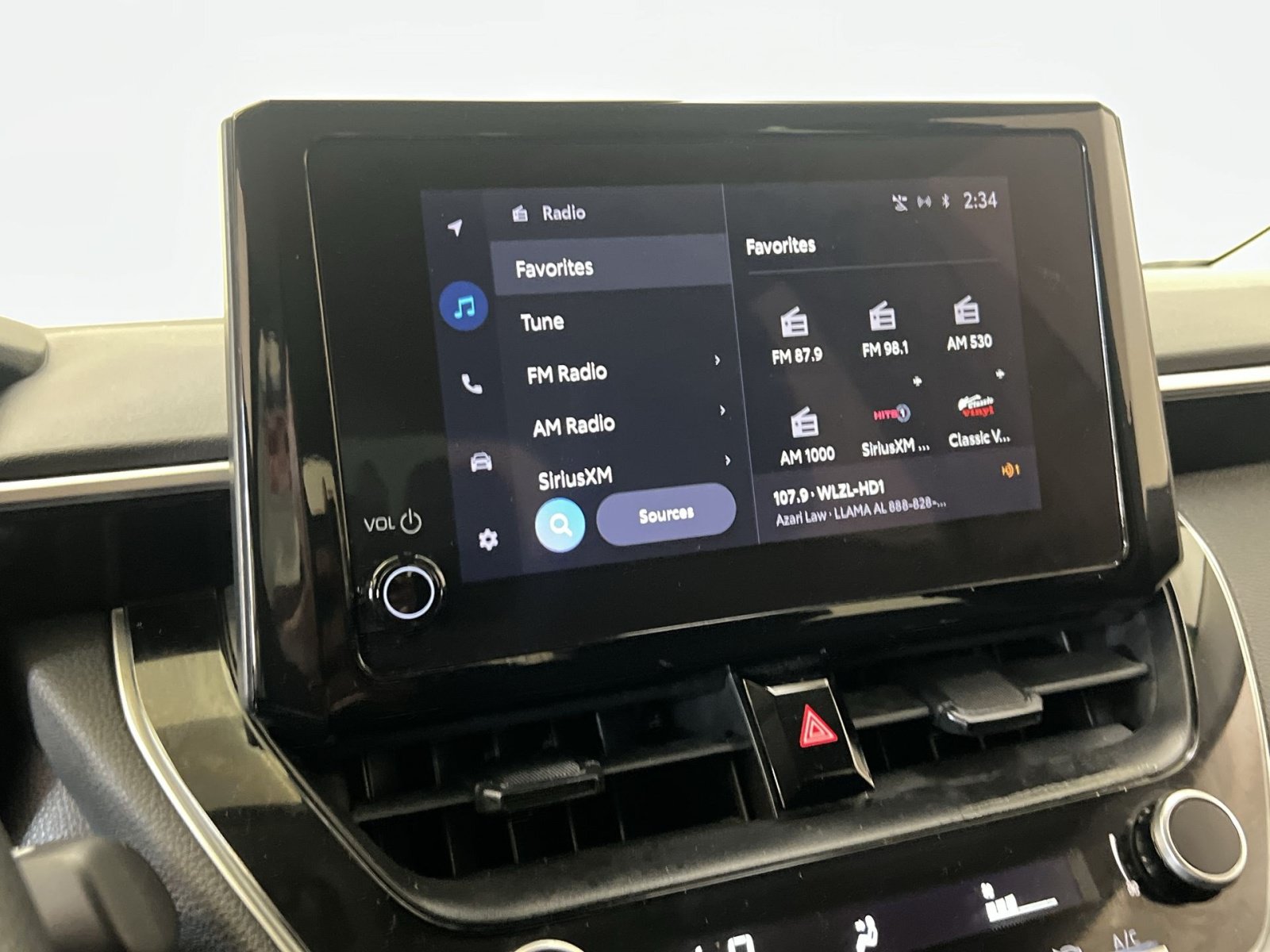Used 2024 Toyota Corolla LE FWD image 17